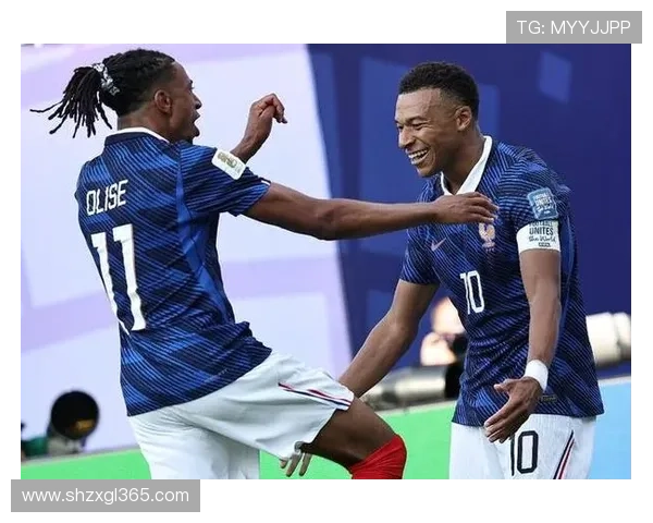 法国3-0瑞典晋级16强：姆巴佩梅开二度成焦点